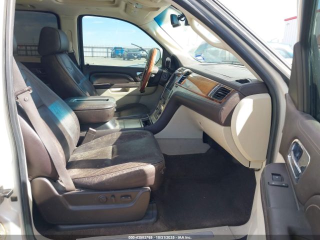 2011 CADILLAC ESCALADE 1GYS4DEF9BR153406 Photo 4