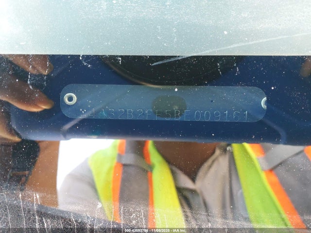 2011 MITSUBISHI GALANT 4A32B2FF5BE009161 Photo 8