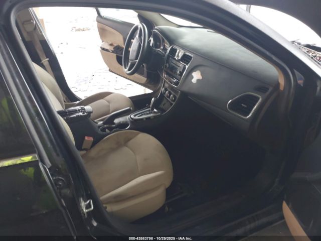 2011 CHRYSLER 200 1C3BC4FB7BN618104 Photo 4