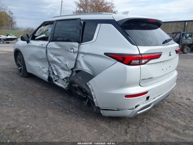 2022 MITSUBISHI OUTLANDER JA4J4VA8XNZ091169 Photo 2