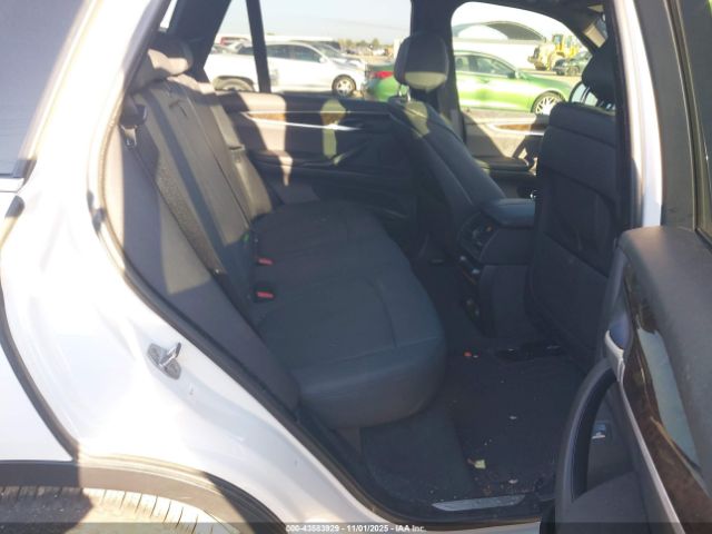 2018 BMW X5 5UXKR2C55J0Z22300 Photo 7