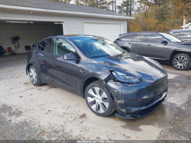 2024 TESLA MODEL Y 7SAYGDEE2RA280447 Photo 0