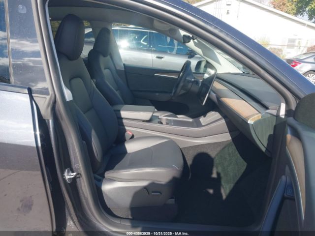 2024 TESLA MODEL Y 7SAYGDEE2RA280447 Photo 4