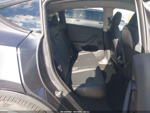 2024 TESLA MODEL Y 7SAYGDEE2RA280447 Photo 7