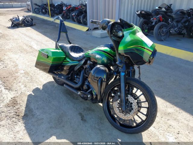 2011 HARLEY-DAVIDSON FLHXSE2 1HD1PZ811BB960872