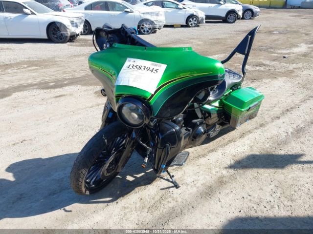 2011 HARLEY-DAVIDSON FLHXSE2 1HD1PZ811BB960872 Photo 1