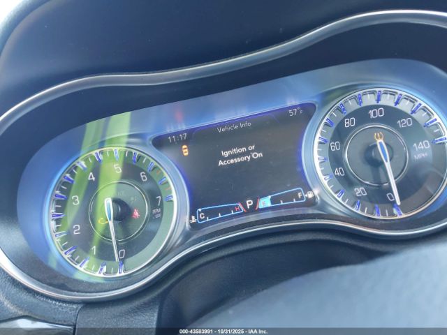 2019 CHRYSLER 300 2C3CCAAG7KH528675 Photo 6