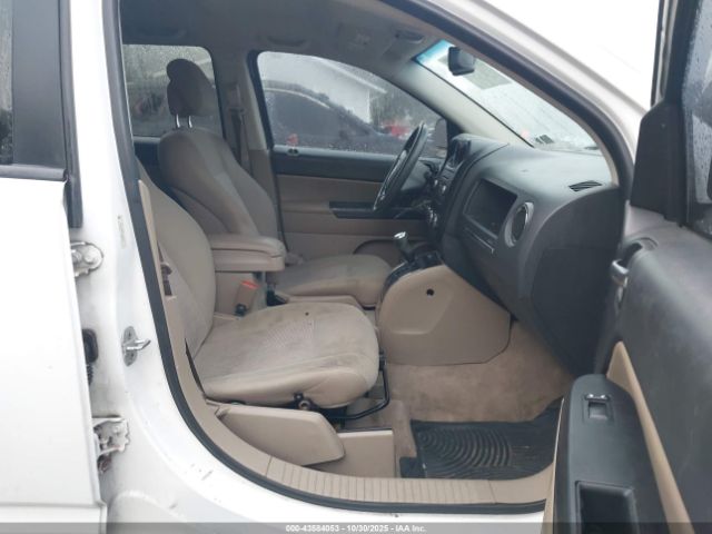 2013 JEEP COMPASS 1C4NJCBA0DD208159 Photo 4