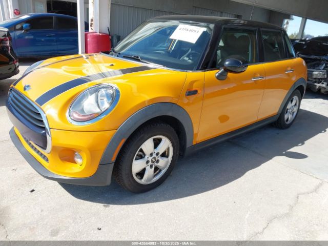 2016 MINI HARDTOP WMWXU1C59G2D10954 Photo 1