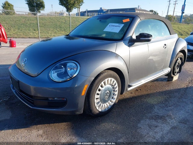 2014 Volkswagen Beetle 1.8t მანქანა იყიდება აუქციონზე, vin: 3VW517AT0EM818897, აუქციონის ნომერი: 43584091