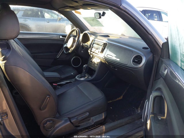 2014 Volkswagen Beetle 1.8t მანქანა იყიდება აუქციონზე, vin: 3VW517AT0EM818897, აუქციონის ნომერი: 43584091