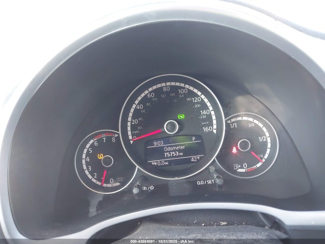 2014 Volkswagen Beetle 1.8t მანქანა იყიდება აუქციონზე, vin: 3VW517AT0EM818897, აუქციონის ნომერი: 43584091