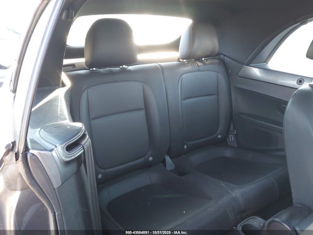 2014 Volkswagen Beetle 1.8t მანქანა იყიდება აუქციონზე, vin: 3VW517AT0EM818897, აუქციონის ნომერი: 43584091