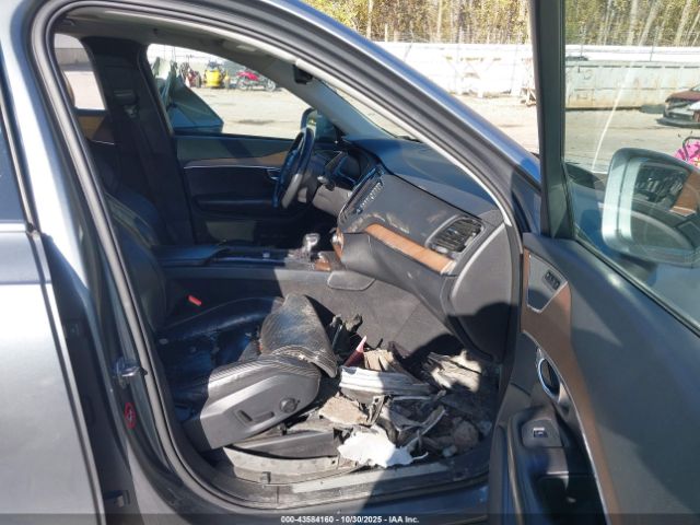 2017 VOLVO XC90 YV4A22PL9H1176879 Photo 4