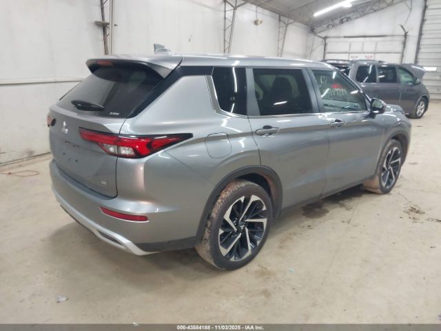 2022 MITSUBISHI OUTLANDER JA4J4UA86NZ046918 Photo 3