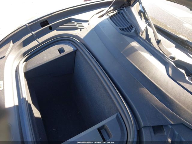 2023 AUDI E-TRON GT WAUCJBFWXP7000409 Photo 9