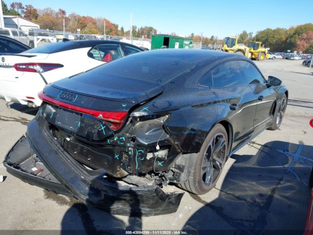 2023 AUDI E-TRON GT WAUCJBFWXP7000409 Photo 3