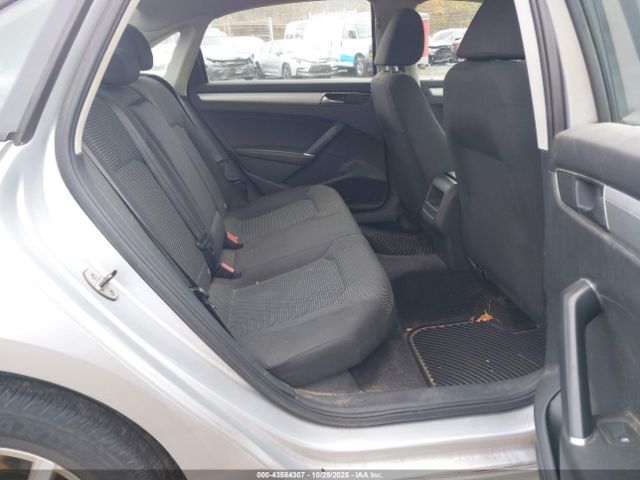 2018 VOLKSWAGEN PASSAT 1VWAA7A37JC001792 Photo 7