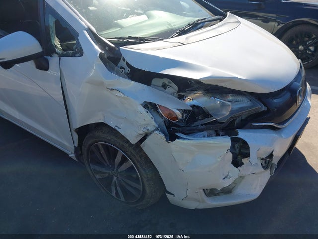 43584452 :رقم المزاد ، JHMGK5H87HS019997 vin ، 2017 Honda Fit Ex-l مزاد بيع