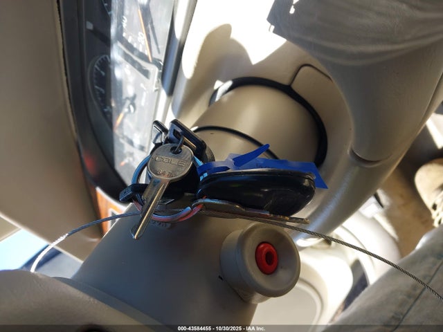 2001 CADILLAC ELDORADO 1G6ET129X1B104695 Photo 10