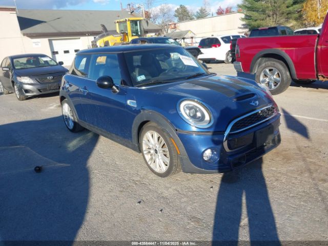2015 MINI HARDTOP WMWXP7C55F2A39173