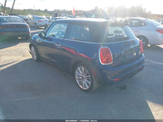 2015 MINI HARDTOP WMWXP7C55F2A39173 Photo 2