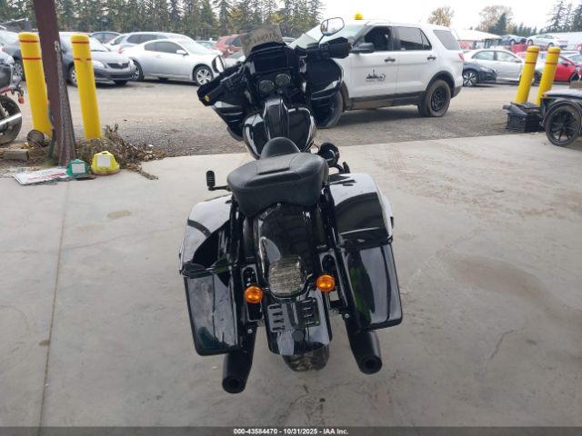 2023 HARLEY-DAVIDSON FLTRXST 1HD1ACL10PB659085 Photo 5