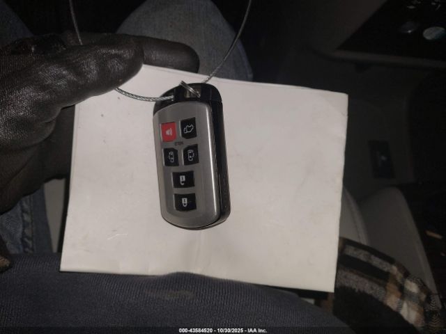 2017 TOYOTA SIENNA 5TDDZ3DC4HS153048 Photo 10