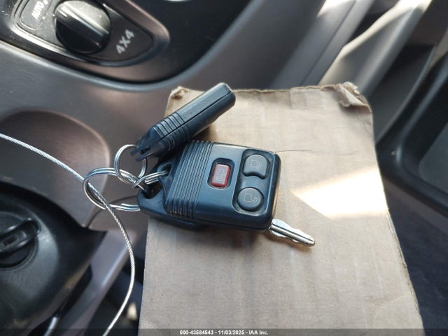 2002 FORD ESCAPE 1FMYU04152KC58463 Photo 10