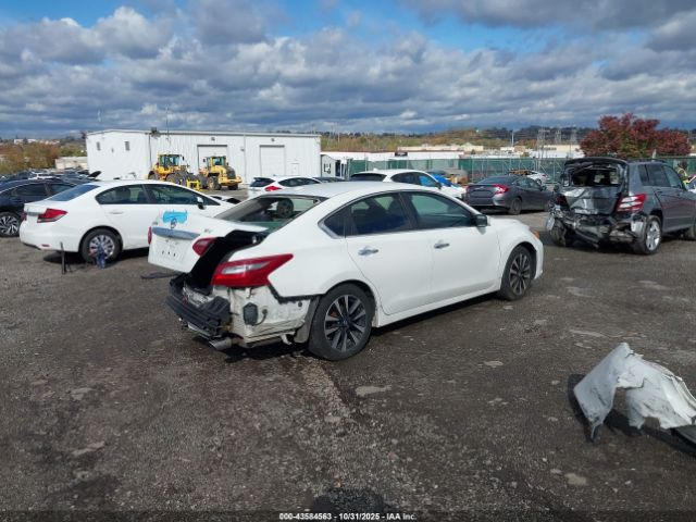 2018 NISSAN ALTIMA 1N4AL3AP3JC196272 Photo 3