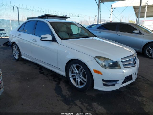 2013 MERCEDES-BENZ C 250 WDDGF4HB3DR272141