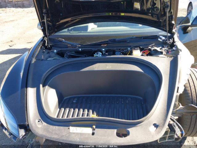 2025 TESLA MODEL 3 5YJ3E1EB8SF910840 Photo 9