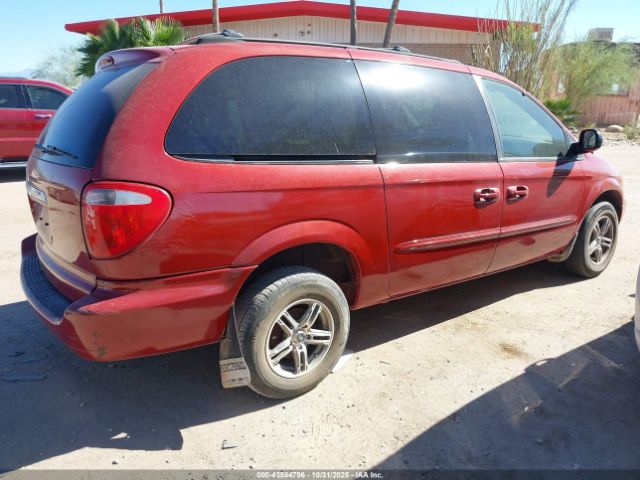 2003 CHRYSLER TOWN & COUNTRY 2C4GP243X3R242637 Photo 3