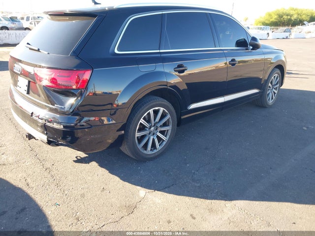 2019 AUDI Q7 WA1LHAF74KD043777 Photo 3