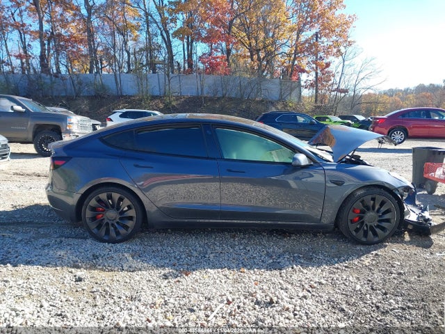 5YJ3E1EC3NF329663 Tesla MODEL 3