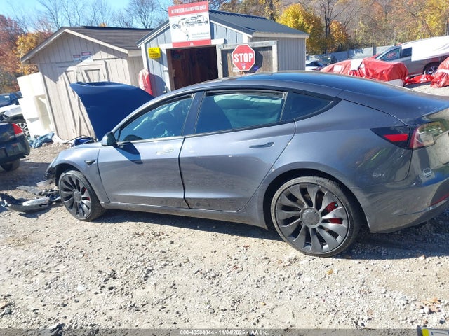 5YJ3E1EC3NF329663 Tesla MODEL 3