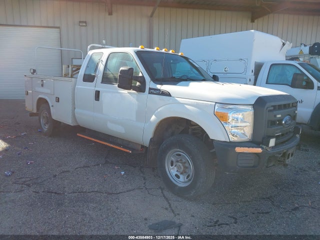 43584903 :رقم المزاد ، 1FD7X2B60FEA48323 vin ، 2015 Ford F-250 Xl مزاد بيع