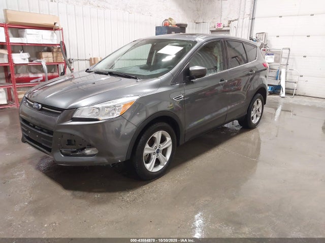 1FMCU9G97GUB74446 Ford ESCAPE SE