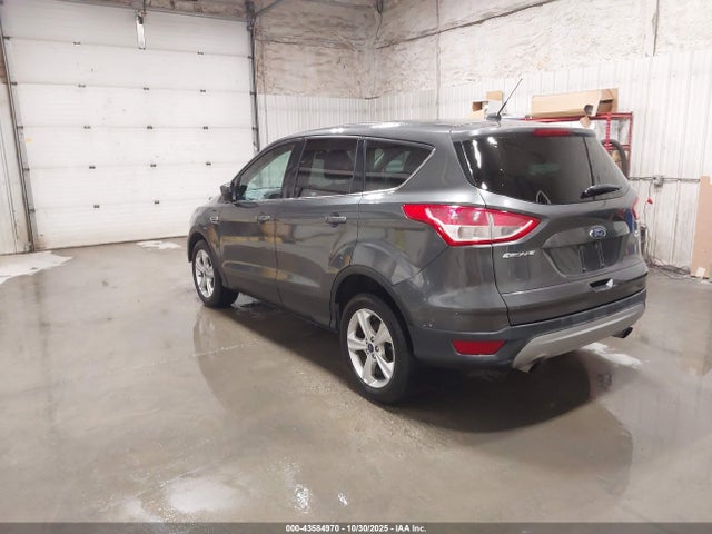 1FMCU9G97GUB74446 Ford ESCAPE SE