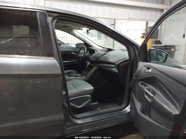 1FMCU9G97GUB74446 Ford ESCAPE SE