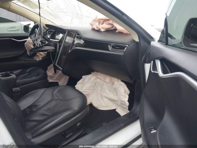 2013 TESLA MODEL S 5YJSA1CN8DFP06272 Photo 4