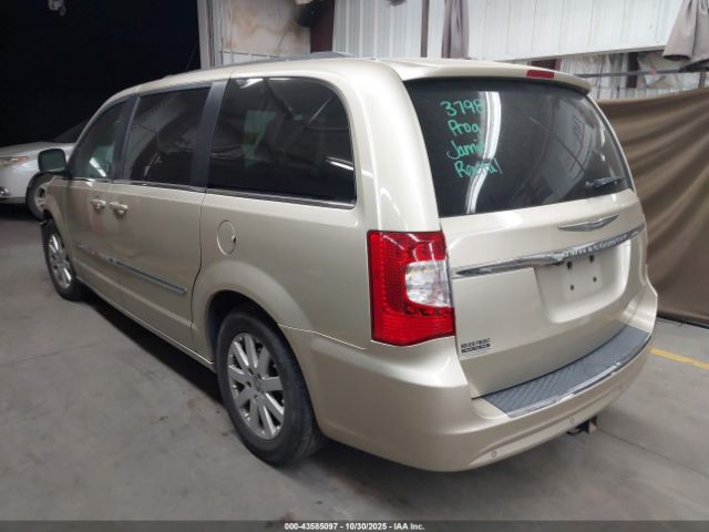 2011 CHRYSLER TOWN & COUNTRY 2A4RR8DG3BR705171 Photo 2