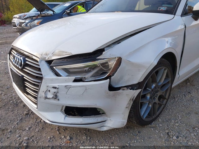 Продажа на аукционе авто 2017 Audi A3 Premium, vin: WAUB8GFF1H1032979, номер лота: 43585148