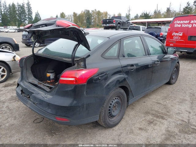 Ford FOCUS S 2016 1FADP3E26GL380629 Image 4