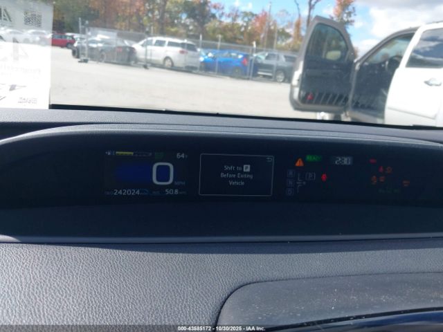 2017 TOYOTA PRIUS JTDKARFUXH3539577 Photo 6