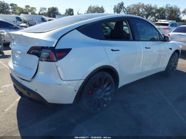 2022 TESLA MODEL Y 7SAYGDEFXNF484838 Photo 3