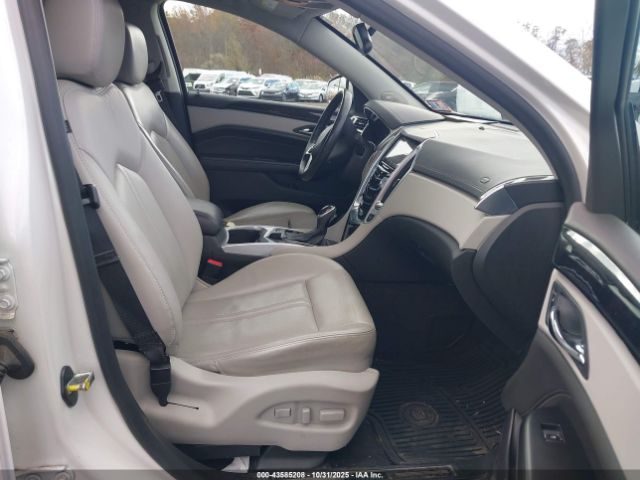 2016 CADILLAC SRX 3GYFNEE33GS548339 Photo 4