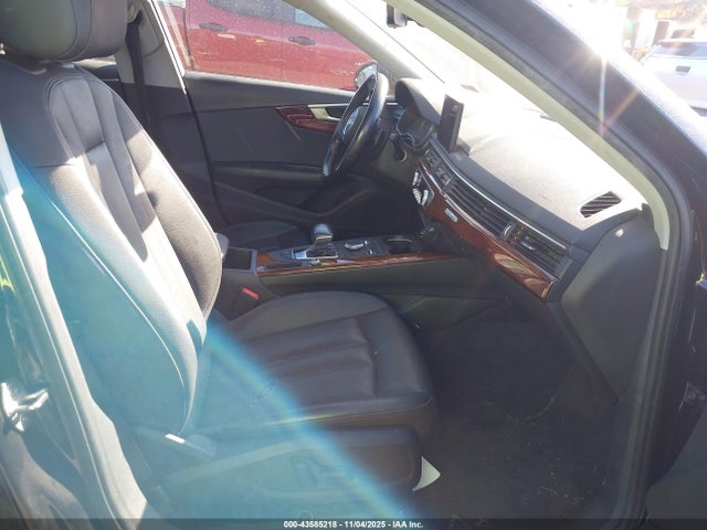 2017 AUDI A4 WAUANAF45HN037062 Photo 4