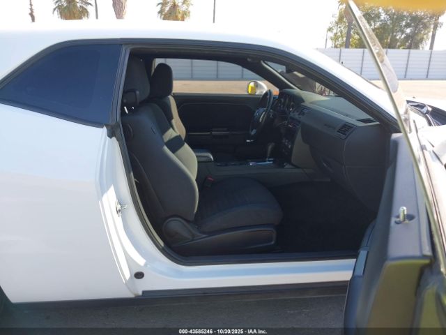 2014 DODGE CHALLENGER 2C3CDYAG3EH278734 Photo 4