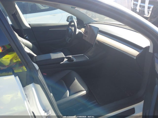 2022 TESLA MODEL 3 5YJ3E1EB3NF127347 Photo 4